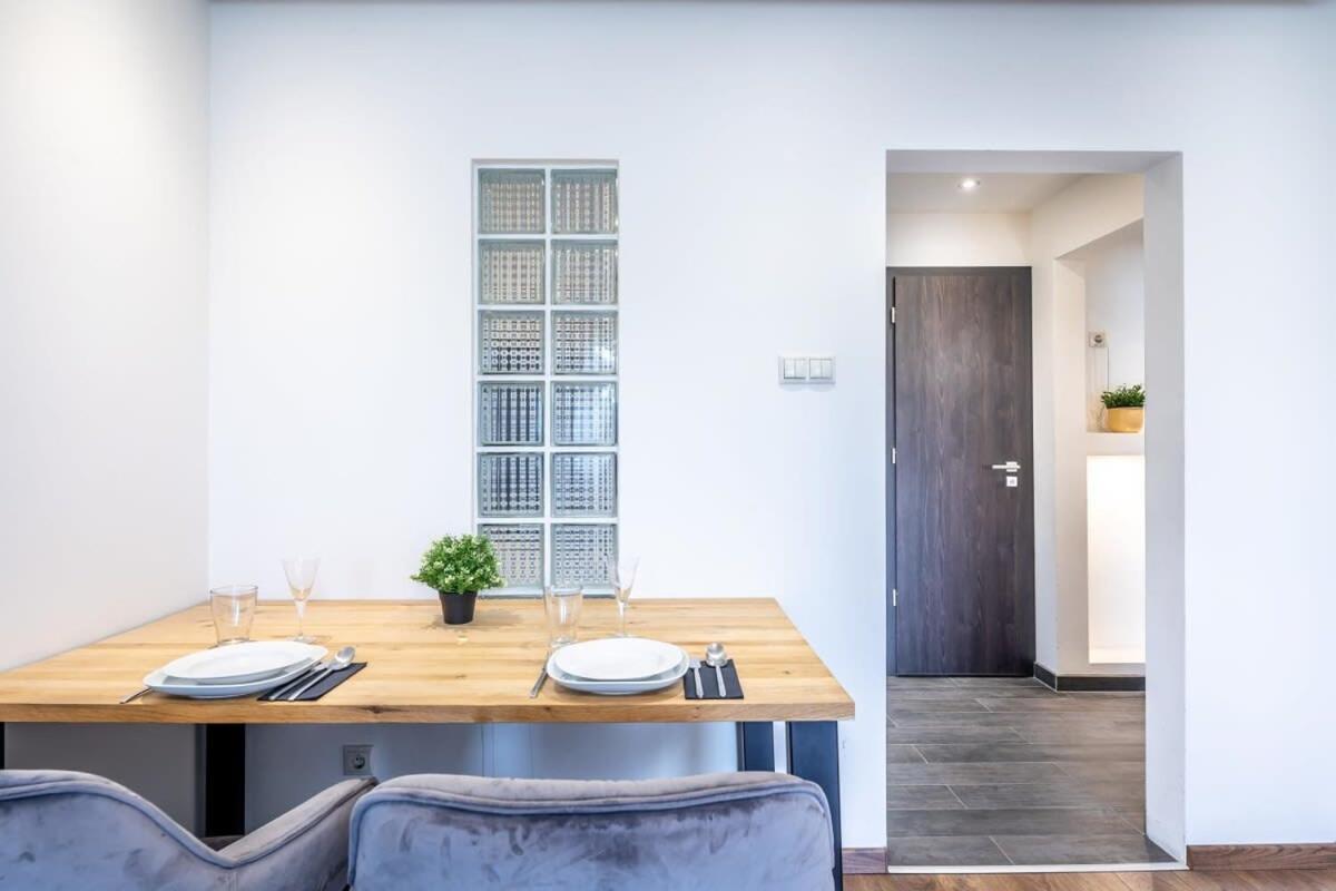 Cozy Quiet Apartment With A Balcony Budapeste Exterior foto