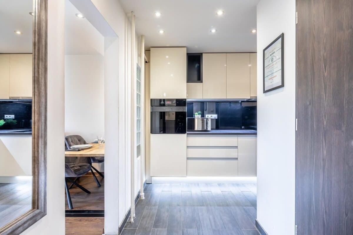 Cozy Quiet Apartment With A Balcony Budapeste Exterior foto