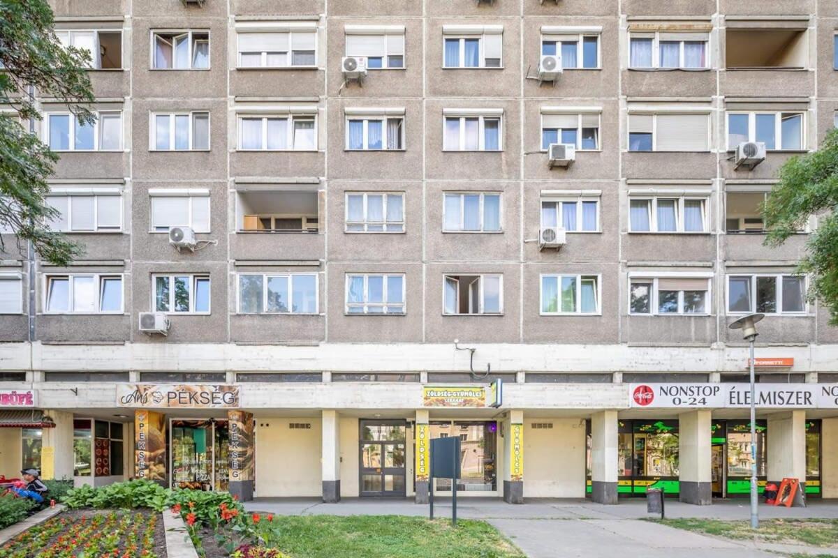 Cozy Quiet Apartment With A Balcony Budapeste Exterior foto